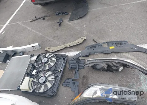 2018 Toyota Highlander Se from USA, damaged, VIN 5TDKZRFHXJS543631